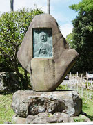 アルメイダ神父の記念碑