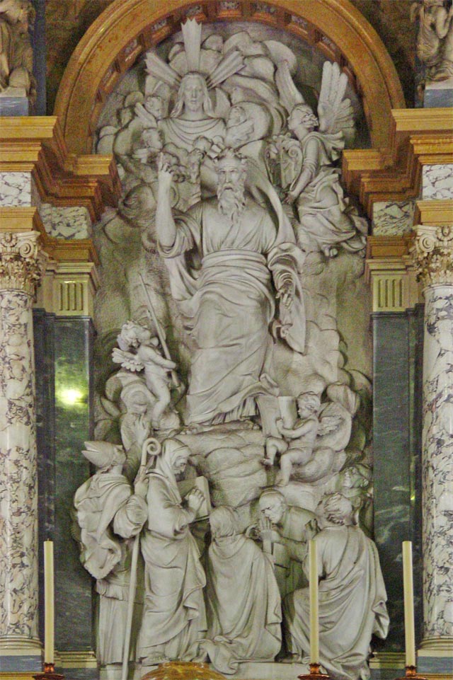 栄光の聖パウロ像
