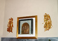 聖ペトロ教会の正面祭壇の後ろの絵