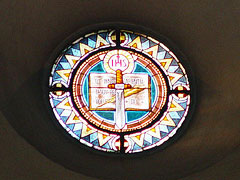 パウロ家族の紋章のステンドグラス
