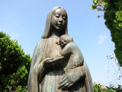  庚午センターの聖母像 