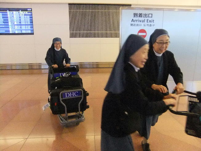 羽田空港にて