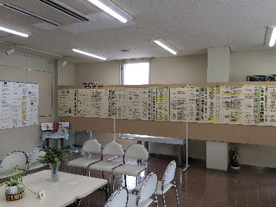  100年の歩みを展示 