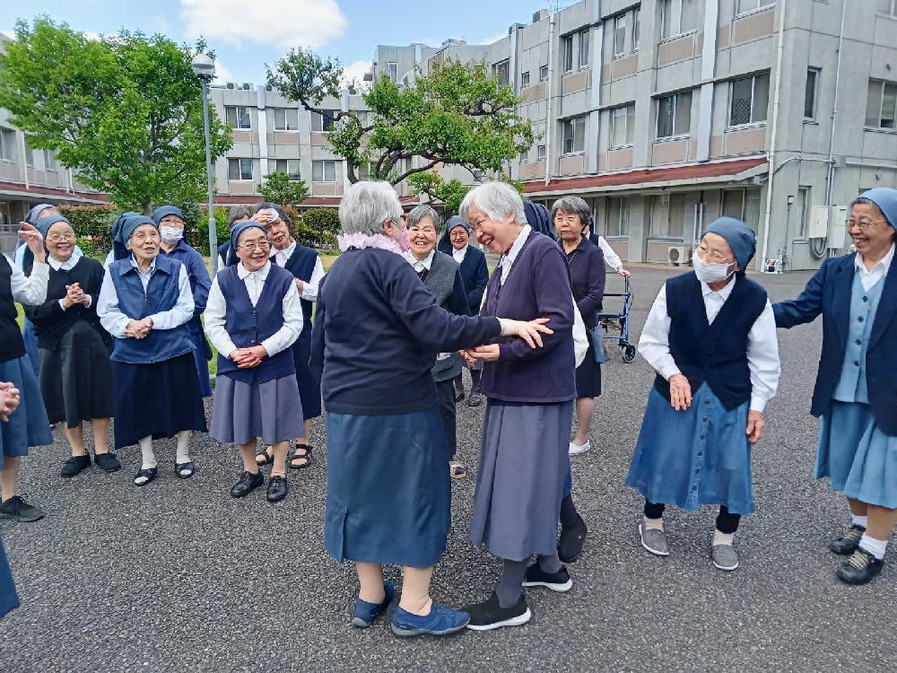 総長来日