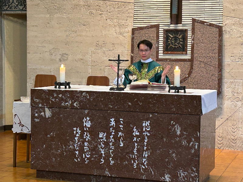 ヴー神父の初ミサ
