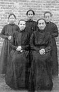 1928年パウロの娘たち