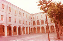 アルバの神学校