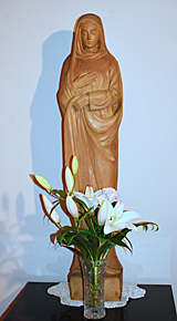 聖堂内 聖母像